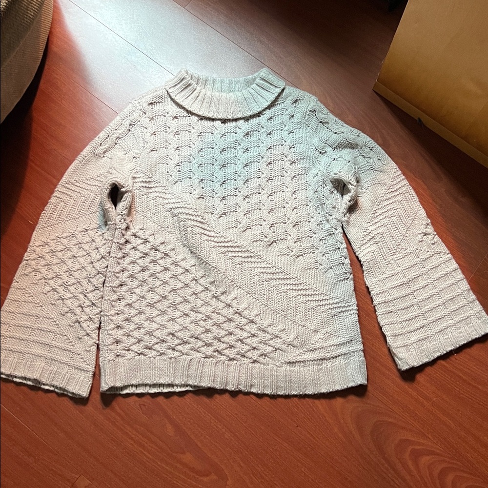 Soft Surroundings cream cable knit Sweater cowl‎ neck bell sleeves Med